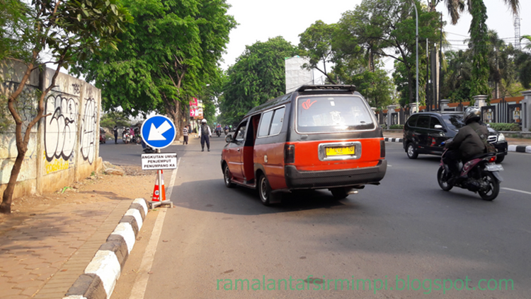 Detail Buku Mimpi Narik Mobil Nomer 29