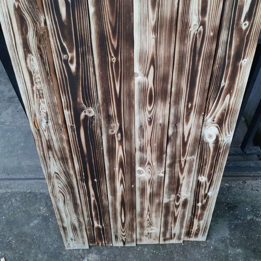 Detail Kayu Pinus Bakar Nomer 6