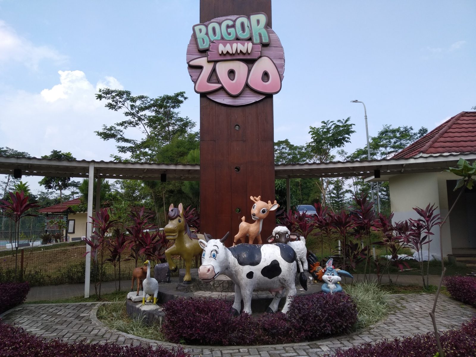 Detail Kebun Binatang Mini Nomer 17