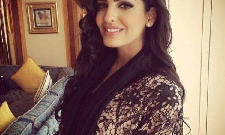 Detail Kecantikan Wanita Arab Nomer 13