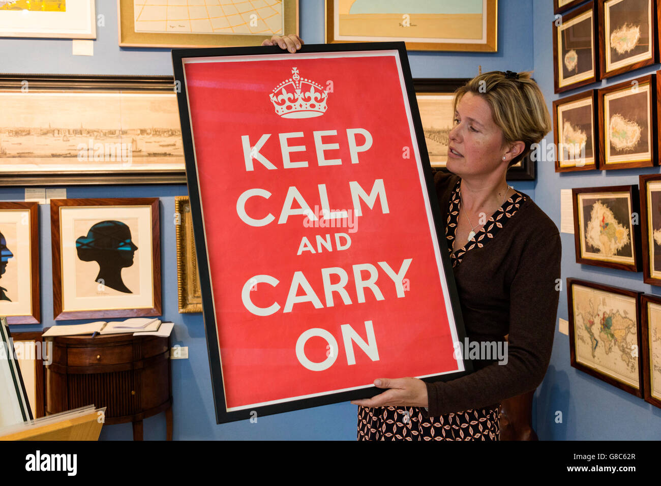 Detail Keep Calm And Carry On Original Poster Nomer 14