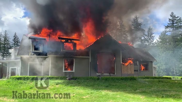 Detail Buku Mimpi Rumah Terbakar 2d Nomer 7