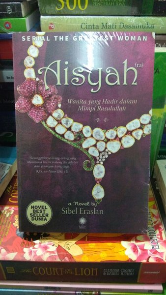 Detail Cover Buku Aisyah Wanita Yang Hadir Di Mimpi Nomer 28