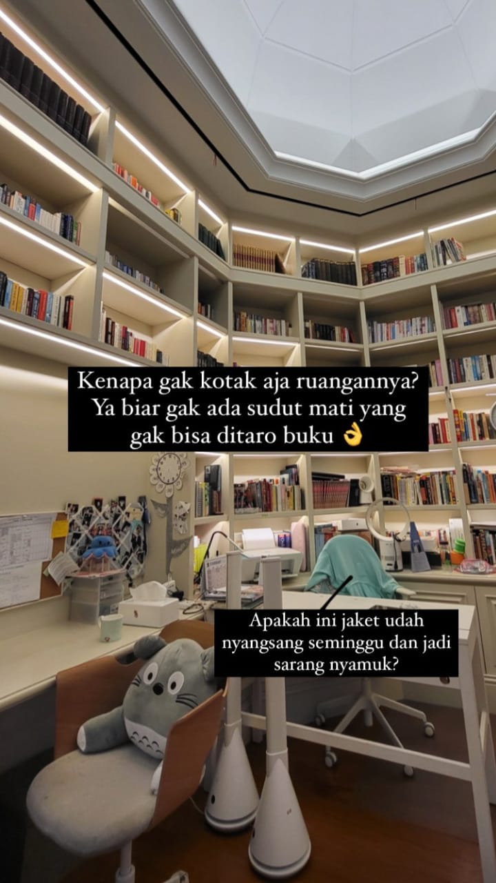 Detail Mimpi Melihat Buku Tertata Di Rak Nomer 20