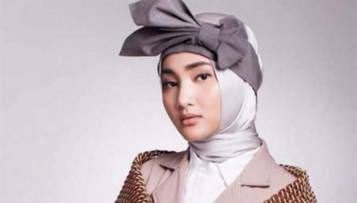 Detail Hiasan Kerudung Di Kepala Nomer 39