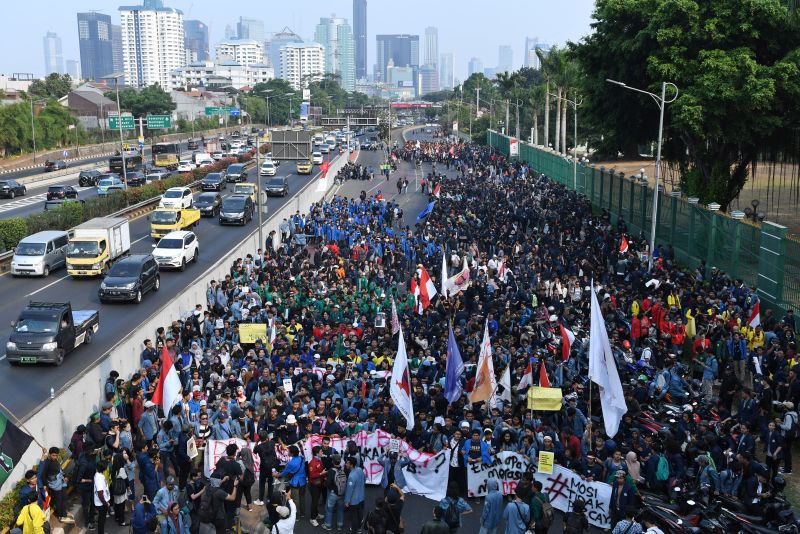 Detail Foto Demo Buruh Hari Ini Nomer 3