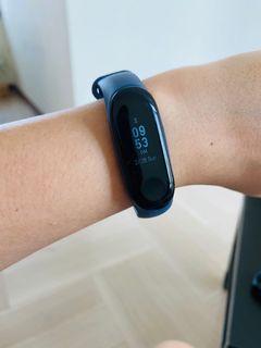 Detail Gambar Mi Band 3 Nomer 25