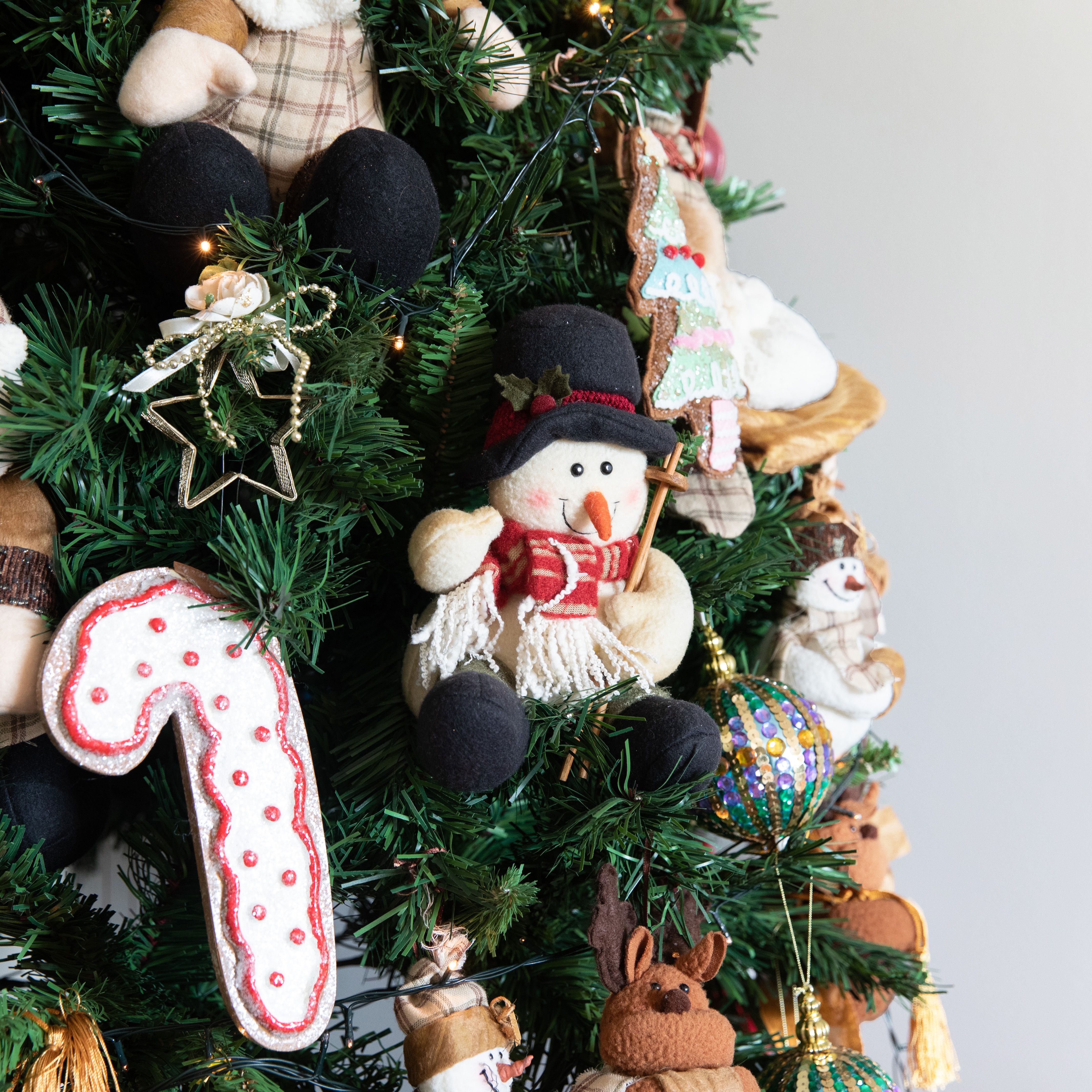Detail Image Of A Christmas Tree Nomer 28