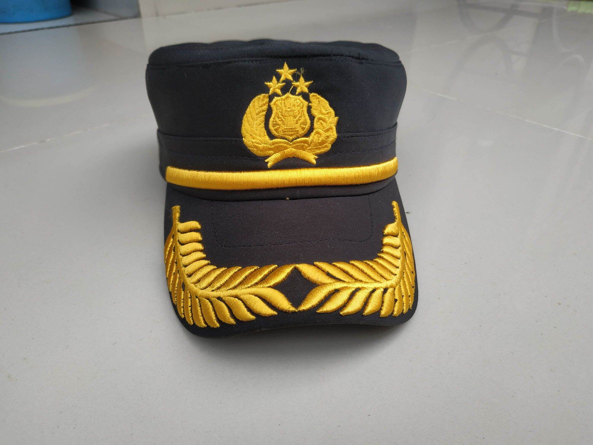 Detail Topi Polisi Perwira Nomer 13