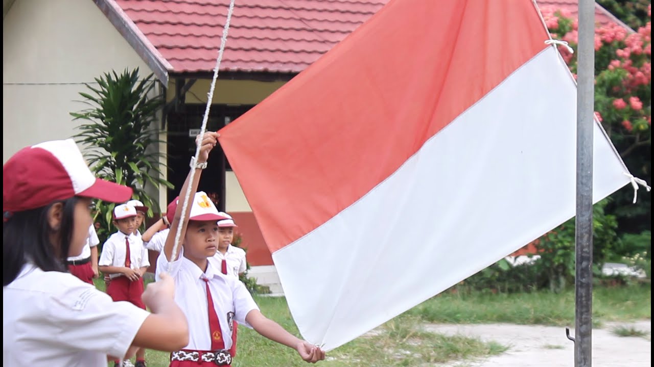 Detail Gambar Anak Upaca Bendera Nomer 17