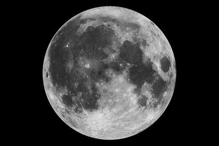 Gambar Bulan Besar - KibrisPDR