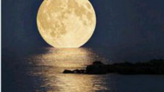 Detail Gambar Bulan Besar Nomer 28