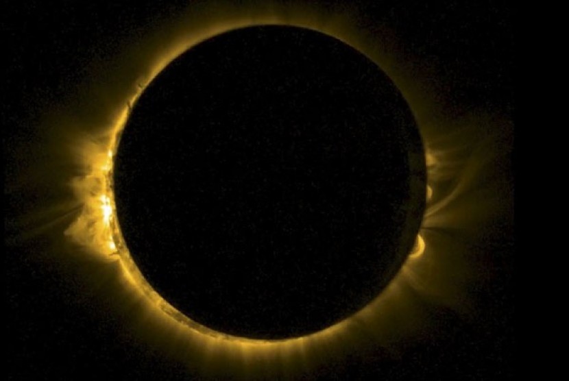 Detail Gambar Bulan Besar Nomer 32