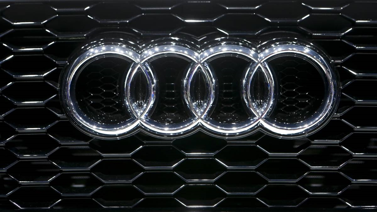 Detail Lambang Mobil Audi Nomer 4