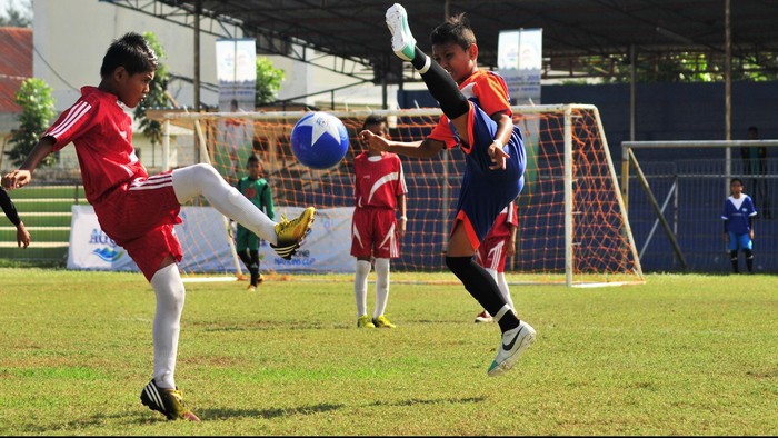 Detail Sepak Bola Anak Anak Nomer 12