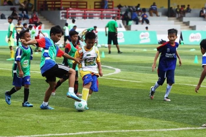 Detail Sepak Bola Anak Anak Nomer 47