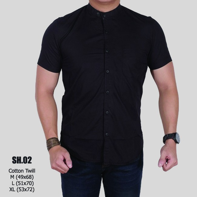 Detail Kemeja Hitam Polos Lengan Pendek Depan Belakang Nomer 46