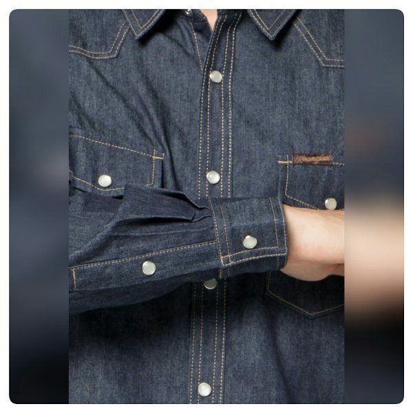 Detail Kemeja Jeans Wrangler Nomer 44