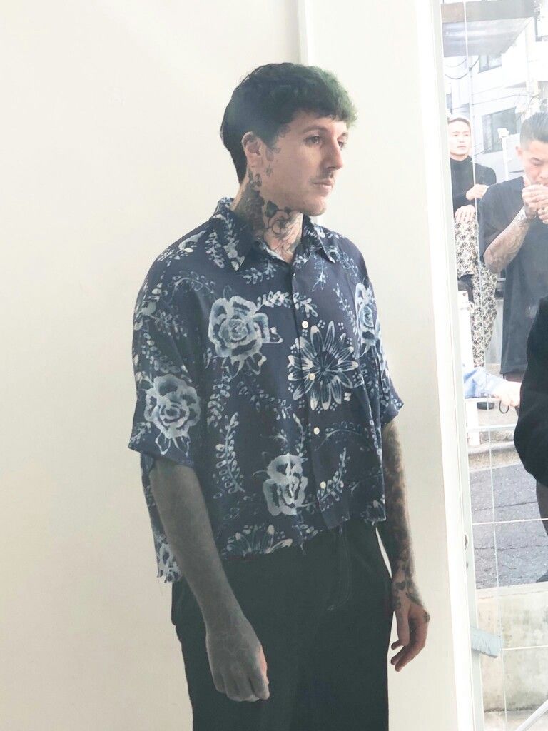 Detail Kemeja Oliver Sykes Nomer 13