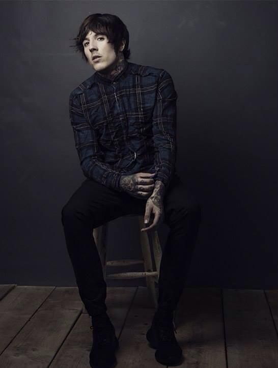 Detail Kemeja Oliver Sykes Nomer 15