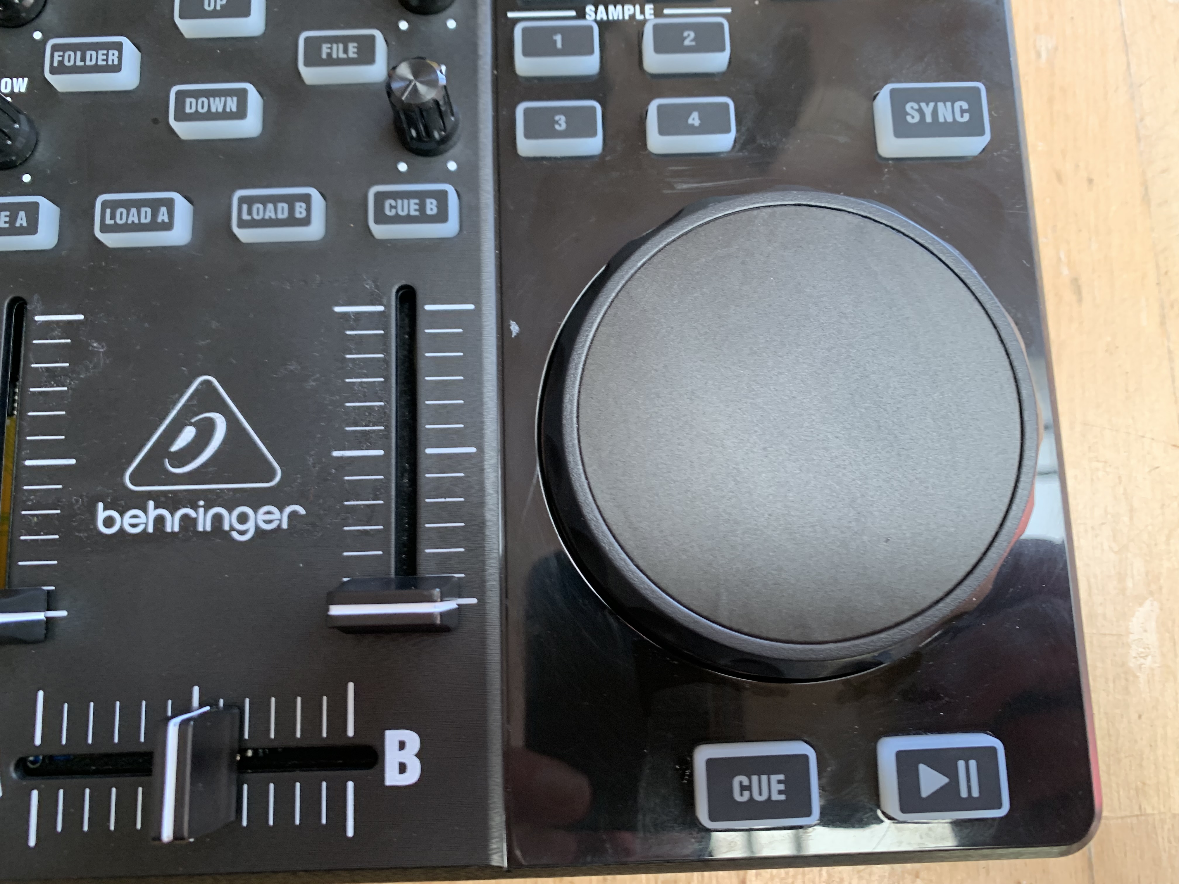 Detail Behringer Cmd Studio 2a Dj Controller Nomer 31