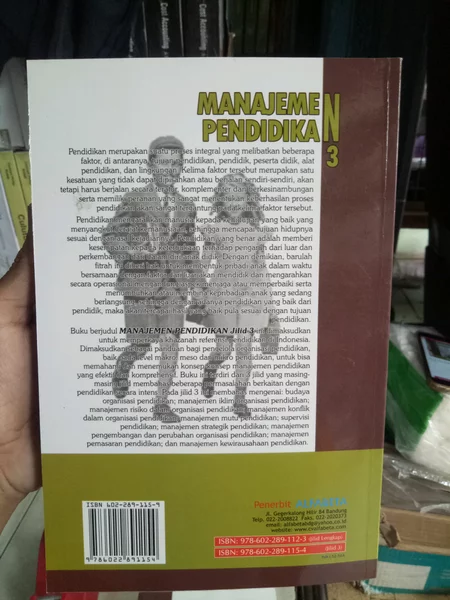 Detail Buku Dengan 3 Pengarang Nomer 23