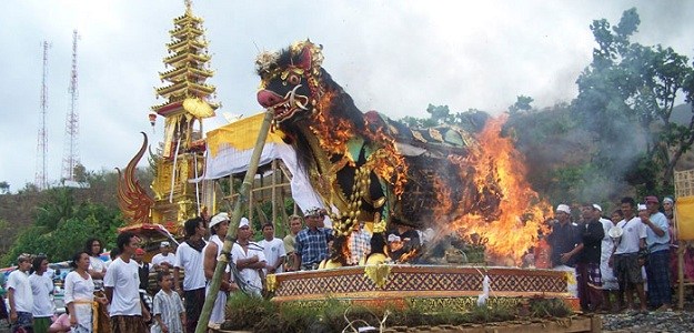 Keragaman Budaya Bali - KibrisPDR