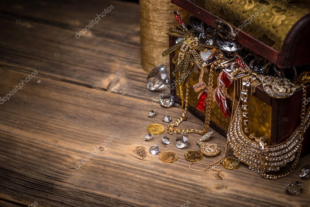 Detail Picture Of Pirate Treasure Chest Nomer 47