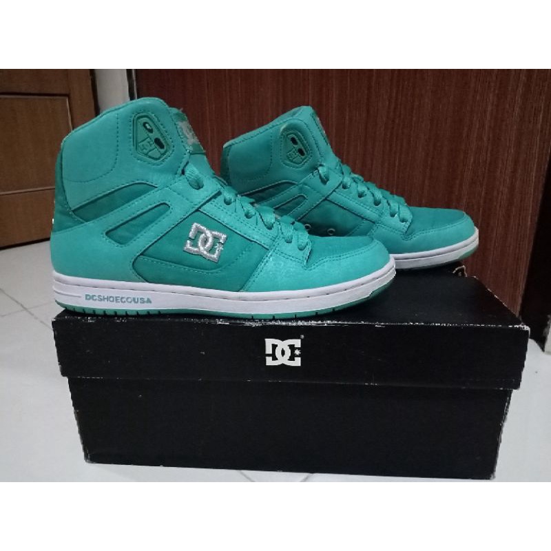 Detail Sepatu Dc High Top Nomer 7