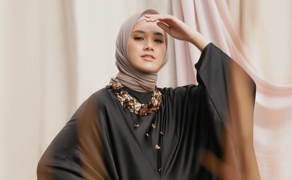 Detail Warna Jilbab Yang Bagus Untuk Pas Foto Nomer 13