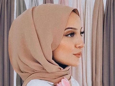 Detail Warna Jilbab Yang Bagus Untuk Pas Foto Nomer 3