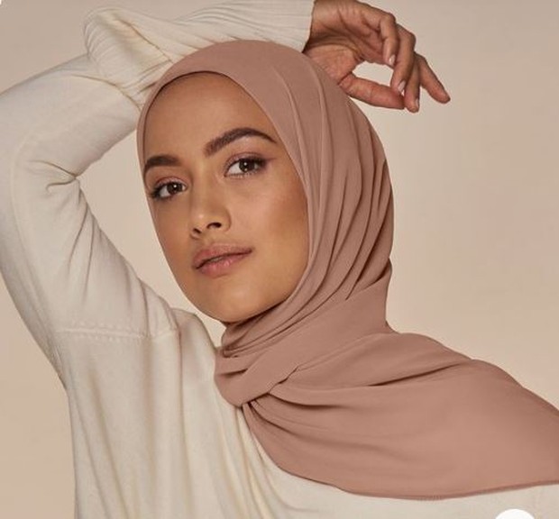 Detail Warna Jilbab Yang Bagus Untuk Pas Foto Nomer 32