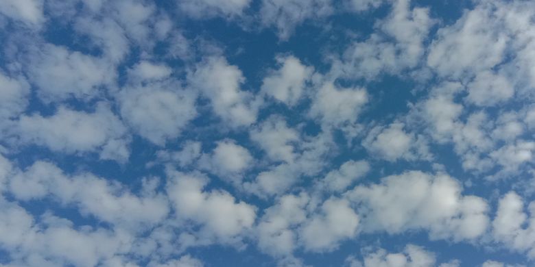 Detail Awan Di Langit Nomer 12