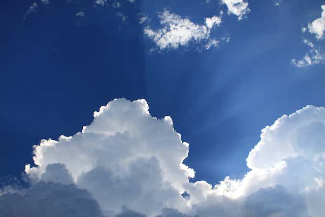 Detail Awan Di Langit Nomer 6