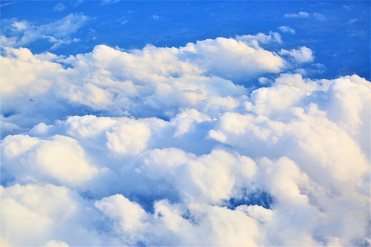 Detail Awan Di Langit Nomer 42