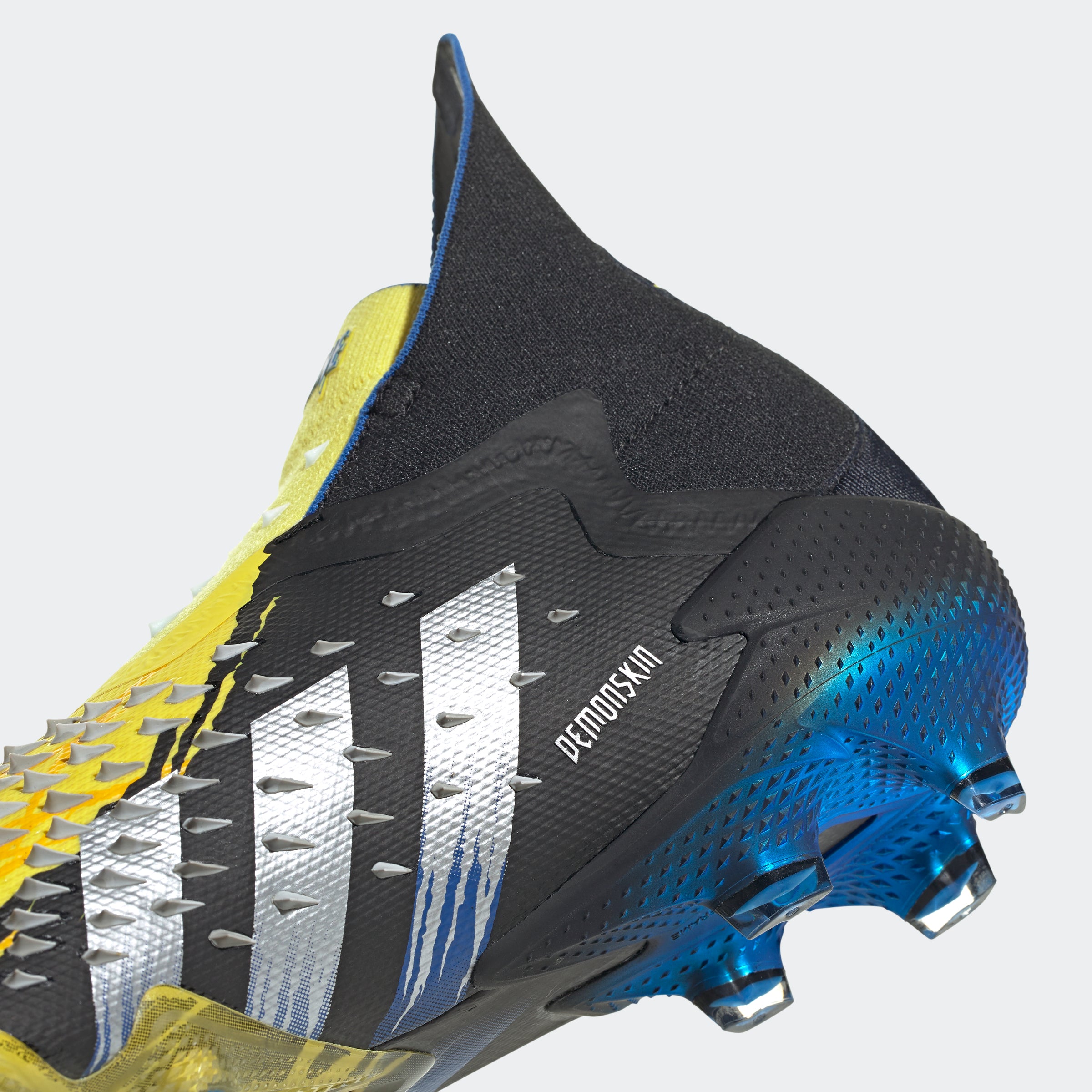 Detail Adidas Predator Wolverine Nomer 40