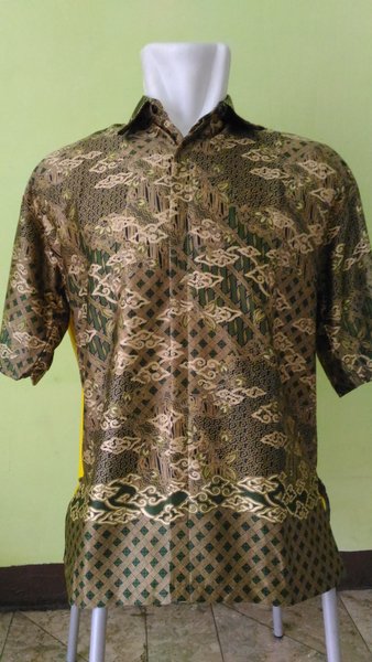 Detail Batik Mengkilap Nomer 2