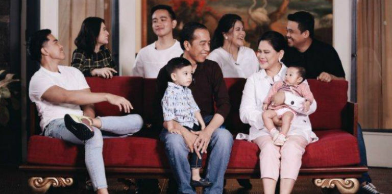 Foto Keluarga Joko Widodo - KibrisPDR