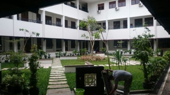 Detail Gambar Gedung Sekolah Smp Nomer 28