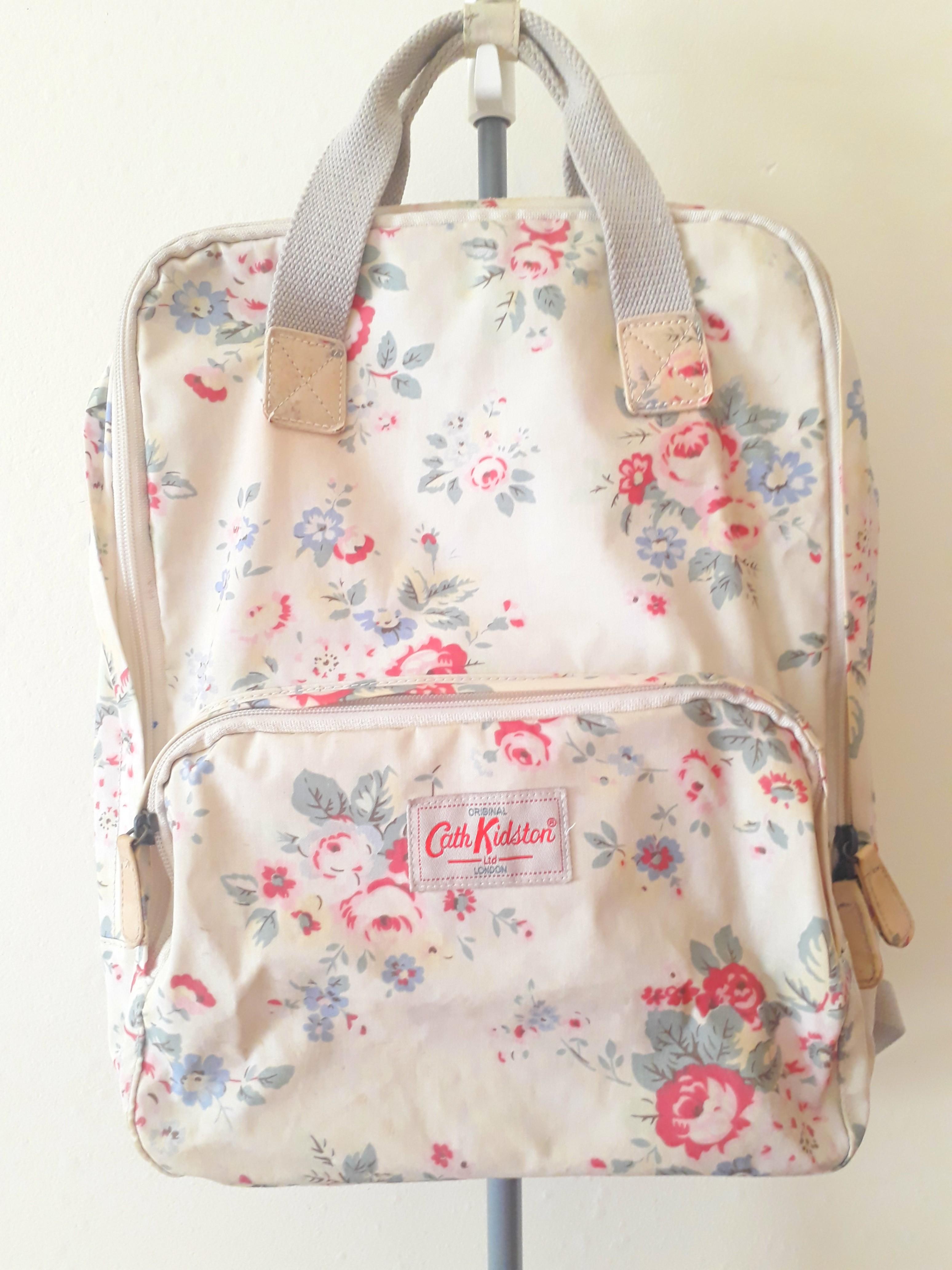 Detail Gambar Tas Cath Kidston Nomer 15