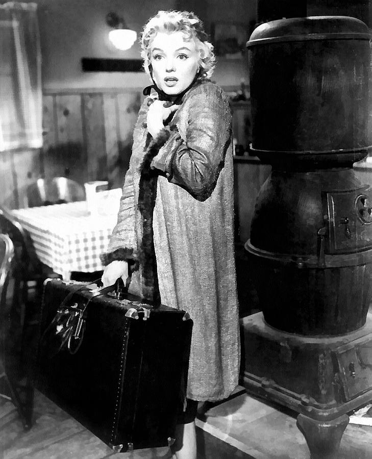 Detail Marilyn Monroe Suitcases Nomer 10