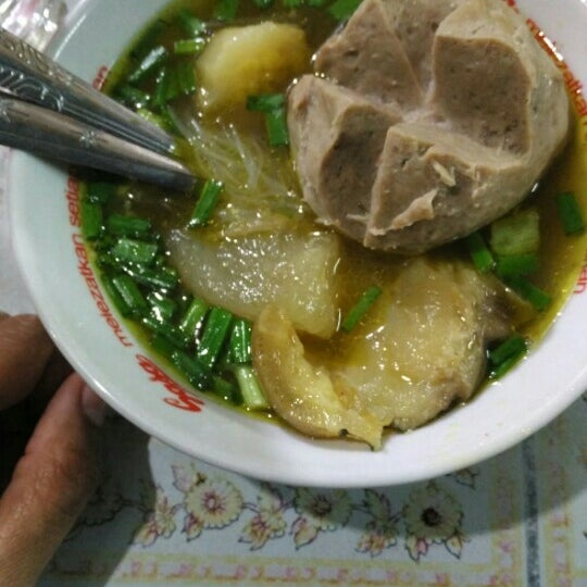 Detail Gambar Bakso Kikil Nomer 40