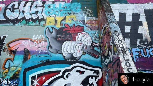 Detail Graffiti Spray Kevin Nomer 6