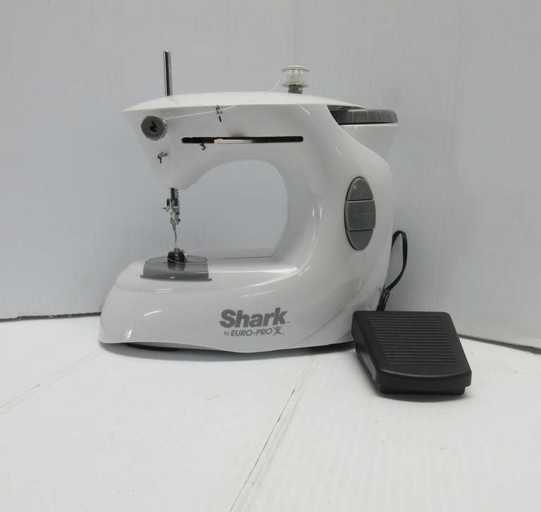 Detail Shark Sewing Machine Euro Pro Nomer 45