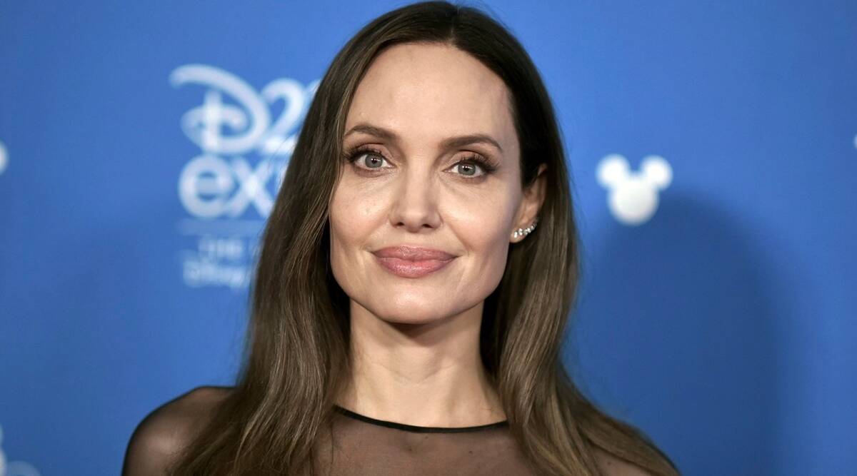 Detail Foto Angelina Jolie Terbaru Nomer 8