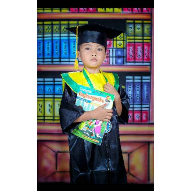 Detail Foto Wisuda Anak Nomer 14