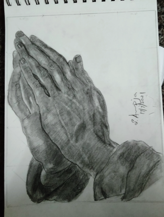 Detail Realistic Praying Hands Drawing Nomer 45