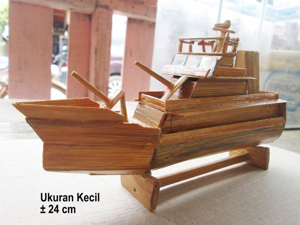 Detail Kerajinan Perahu Dari Bambu Nomer 53