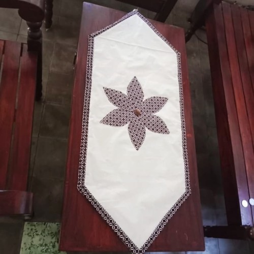 Detail Kerajinan Taplak Meja Nomer 3