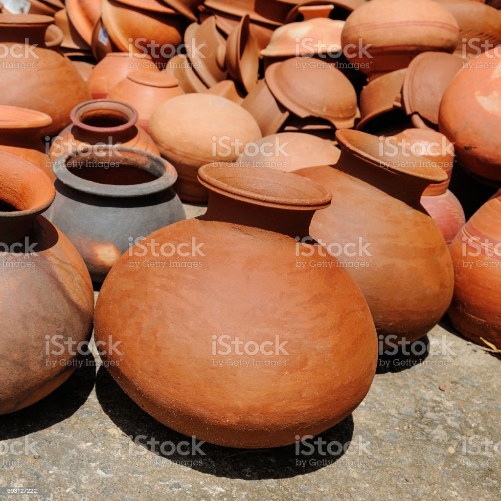 Detail Keramik Tanah Liat Nomer 36